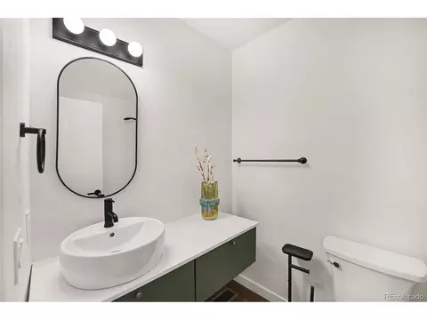 Bath - 8711 Carr Loop, Arvada, CO 80005 photo 4 of 5