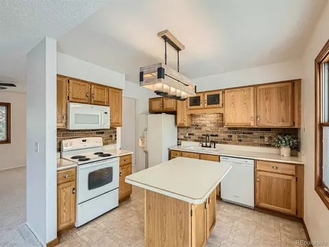 632 S Everett St, Lakewood, CO 80226 photo 9