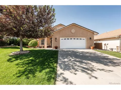 5014 Almondcrest Dr, Pueblo, CO 81005