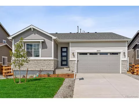 24551 E 37th Ave, Aurora, CO 80019