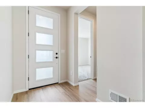 24551 E 37th Ave, Aurora, CO 80019 photo 2