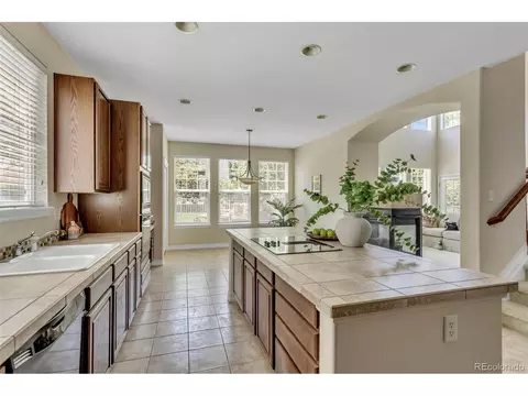 Kitchen - 22245 E Glasgow Pl, Aurora, CO 80016 photo 4 of 5