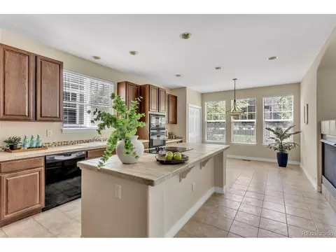 Kitchen - 22245 E Glasgow Pl, Aurora, CO 80016 photo 2 of 5