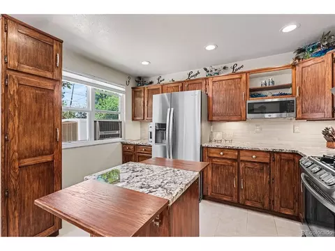 Kitchen - 7034 Ingalls Ct, Arvada, CO 80003 photo 2 of 5