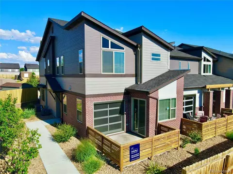 19475 E Sunset Cir, Aurora, CO 80015 photo 1