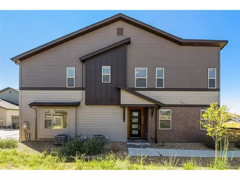 19475 E Sunset Cir, Aurora, CO 80015 photo 2