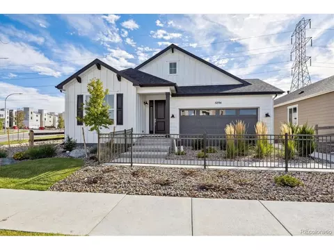 5294 Queen Ct, Arvada, CO 80002