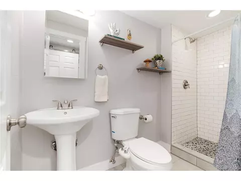 5340 E Thrill Pl, Denver, CO 80207 photo 14