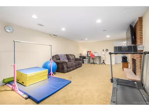 405 Oneida St, Denver, CO 80220 photo 27