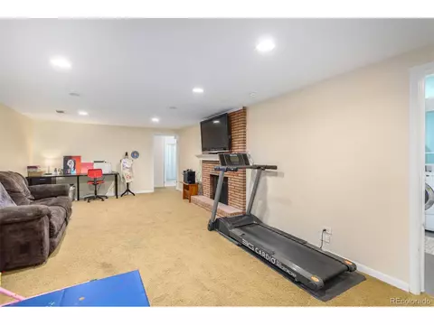 405 Oneida St, Denver, CO 80220 photo 26