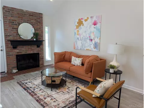 2892 W Long Cir #B, Littleton, CO 80120
