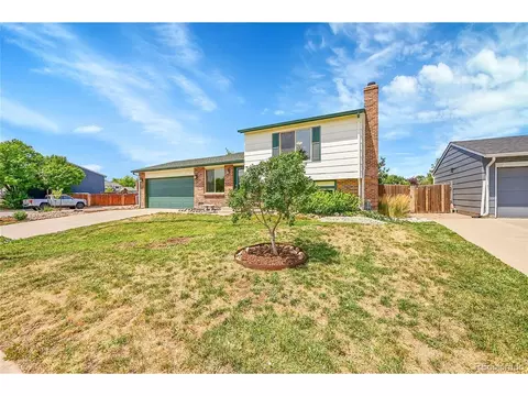 781 Centennial Dr, Bennett, CO 80102 photo 2