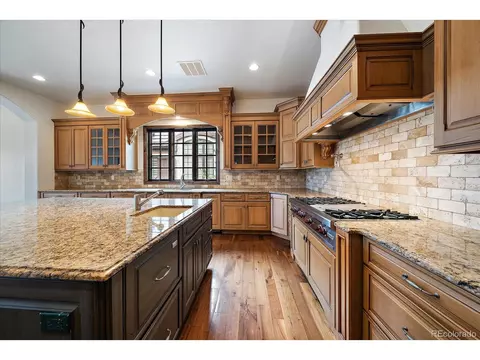9052 E Vassar Ave, Denver, CO 80231 photo 16