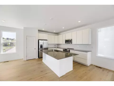 Kitchen - 16793 E Kettle Ave, Centennial, CO 80016 photo 2 of 2