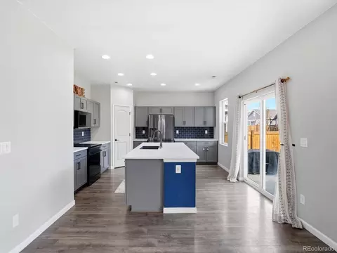 Kitchen - 27934 E 7th Ave, Aurora, CO 80018 photo 1 of 6