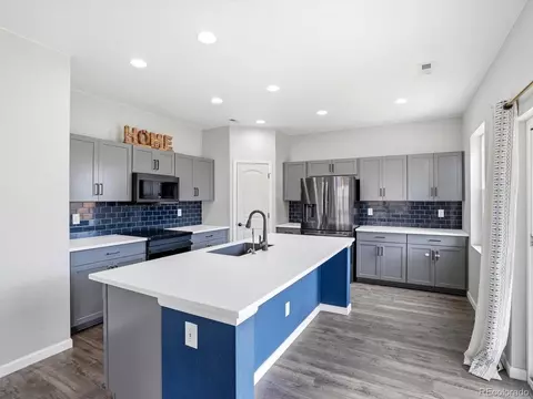 Kitchen - 27934 E 7th Ave, Aurora, CO 80018 photo 3 of 6