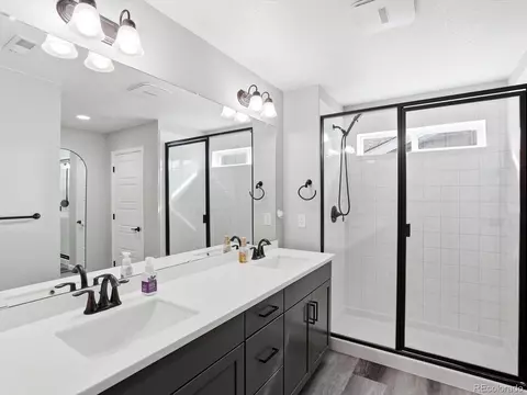 Bath - 27934 E 7th Ave, Aurora, CO 80018 photo 2 of 4