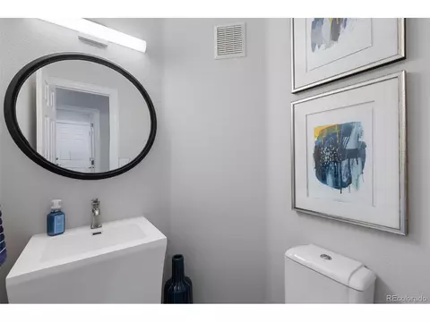 Bath - 17732 E Ida Ave, Centennial, CO 80015 photo 3 of 6