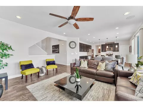 27164 E Geddes Dr, Aurora, CO 80016 photo 2