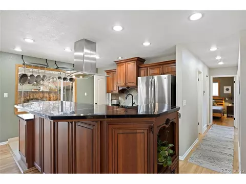 Kitchen - 135 S 42nd St, Boulder, CO 80305 photo 3 of 8