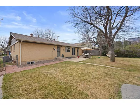 Exterior - 135 S 42nd St, Boulder, CO 80305 photo 2 of 3
