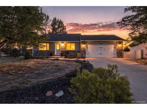 4200 Carlyle Ln, Wellington, CO 80549