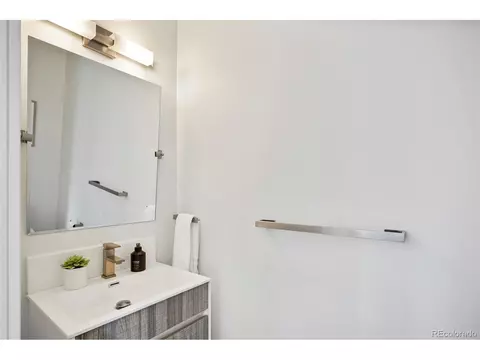 3639 E 27th Ave, Denver, CO 80205 photo 18