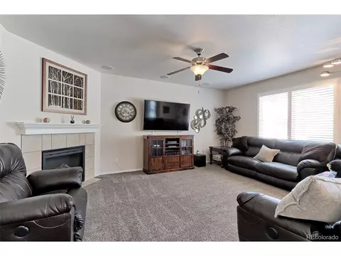 3353 E 140th Dr, Thornton, CO 80602 photo 2