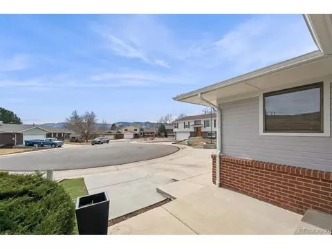 13877 W Baltic Ave, Lakewood, CO 80228