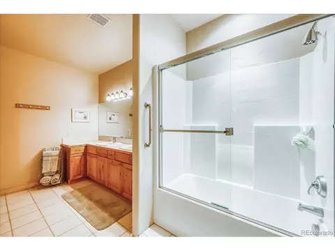 Bath - 1624 Ruby Rd, Silverthorne, CO 80498 photo 6 of 6