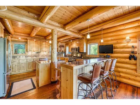 Kitchen - 1624 Ruby Rd, Silverthorne, CO 80498 photo 4 of 4