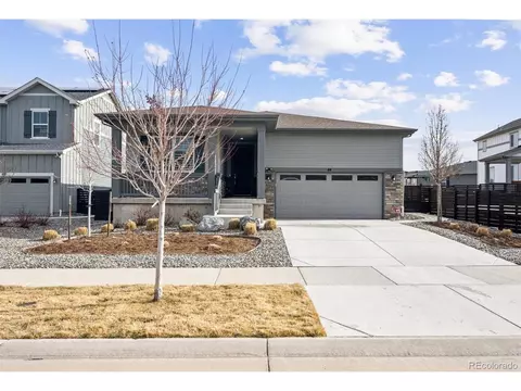 44 S Titus St, Aurora, CO 80018