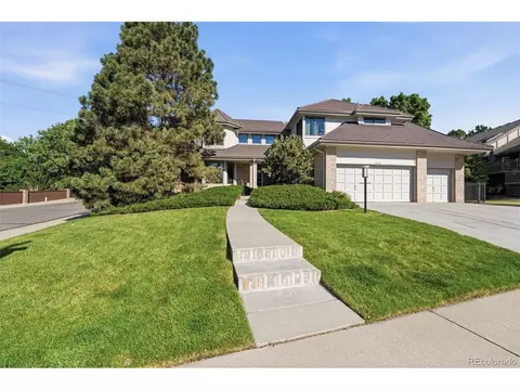 1934 S Parfet Dr, Lakewood, CO 80227