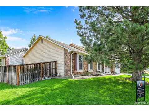 19101 E Chaffee Pl, Denver, CO 80249 photo 2