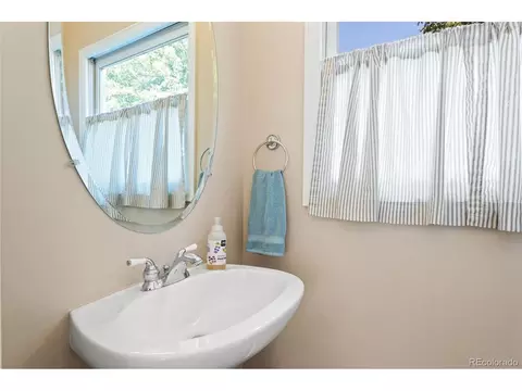 5802 E 10th Ave, Denver, CO 80220 photo 11
