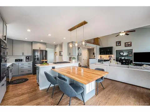 6700 Secrest Cir, Arvada, CO 80007