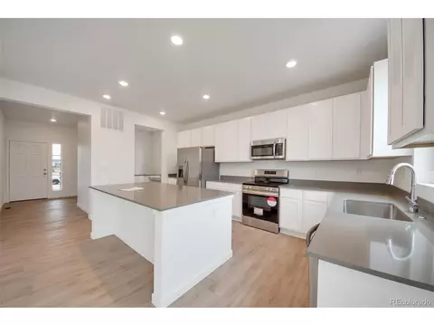 708 Yankee Boy Loop, Elizabeth, CO 80107 photo 3