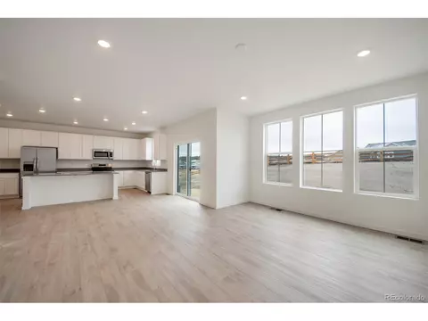 708 Yankee Boy Loop, Elizabeth, CO 80107 photo 5