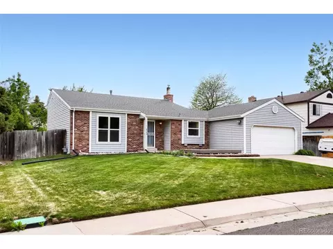 8788 W Glasgow Pl, Littleton, CO 80128