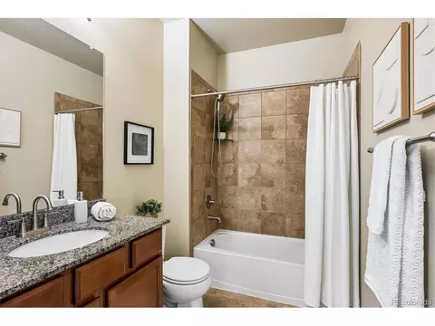 Bath - 19775 E Atlantic Dr #D, Aurora, CO 80013 photo 3 of 3
