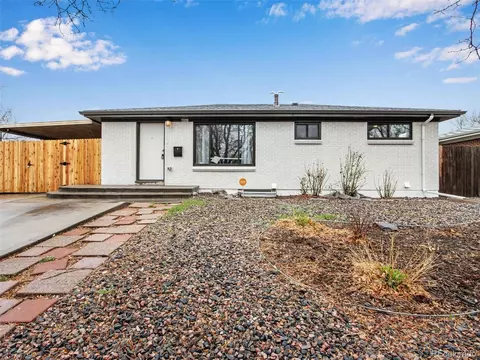 13098 E 30th Ave, Aurora, CO 80011 photo 1