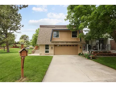 141 S Upham Ct, Lakewood, CO 80226