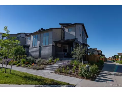 9314 E 58th Dr, Denver, CO 80238 photo 2