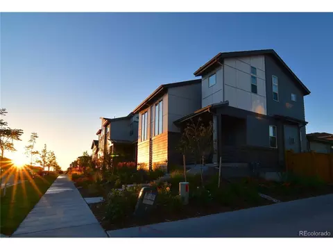9314 E 58th Dr, Denver, CO 80238 photo 1