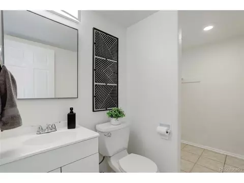 Undisclosed, Centennial, CO 80015 photo 20