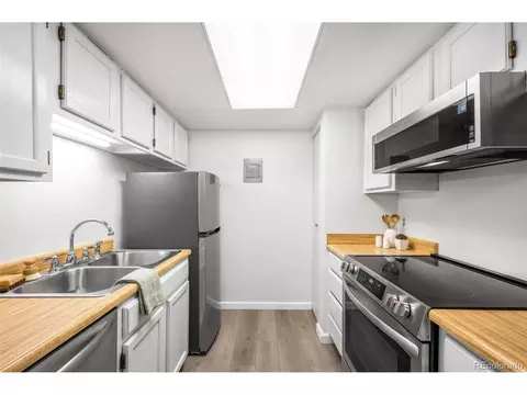 4400 S Quebec St #102V, Denver, CO 80237