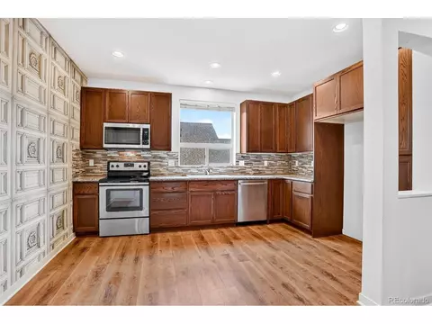 Kitchen - 7968 E 54th Pl, Denver, CO 80238 photo 3 of 4