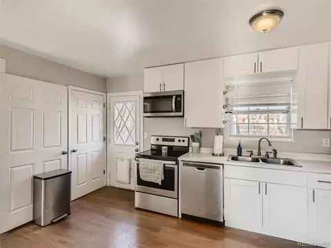 1085 Mobile St, Aurora, CO 80011 photo 9