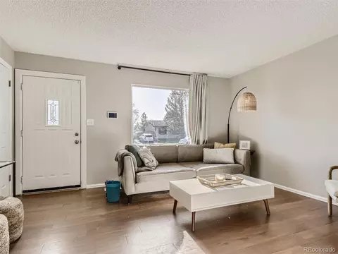 1085 Mobile St, Aurora, CO 80011 photo 5