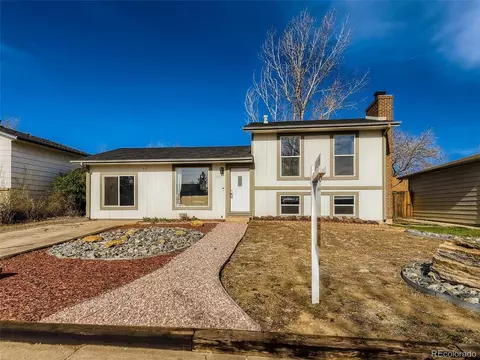 1085 Mobile St, Aurora, CO 80011 photo 1